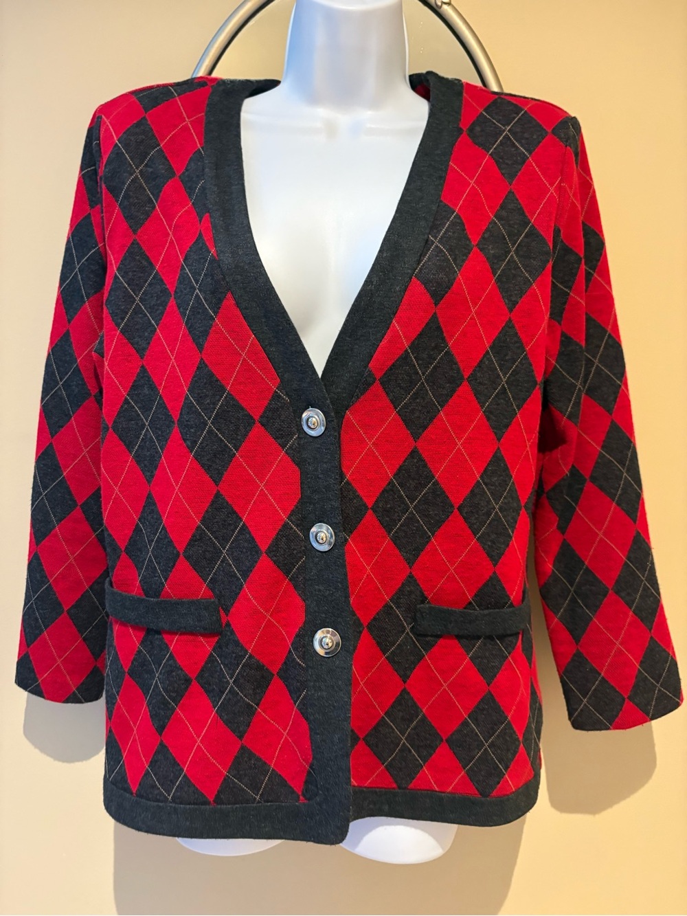 Vintage Stuart Alan Red & Grey Argyle Button-Up Cardigan Jacket Size 10 Silver